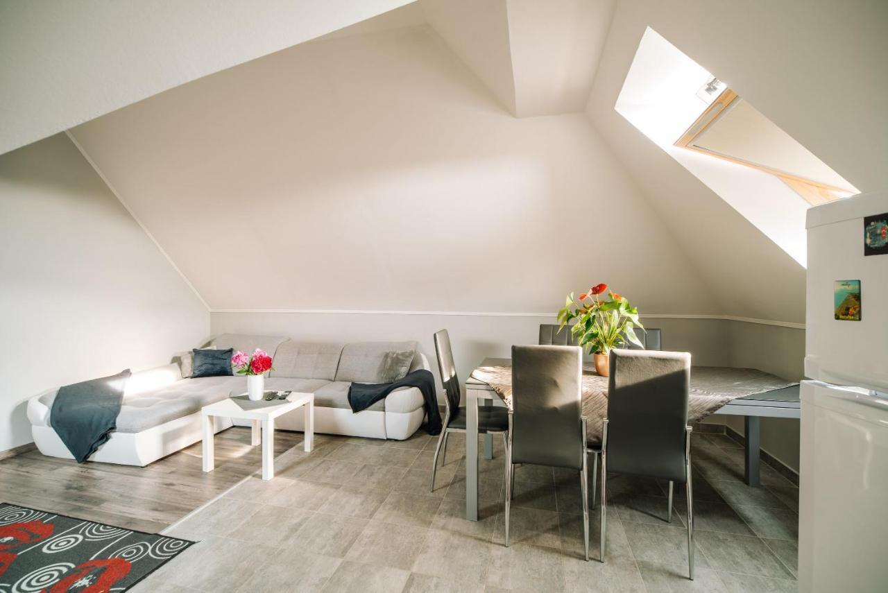 Buzavirág Apartman Keszthely